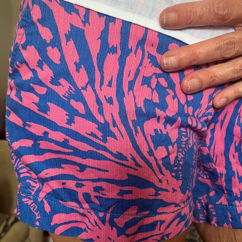 Lilly Pulitzer Shorts - Picture 4 of 7